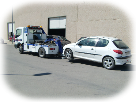 grua retirando un vehiculo